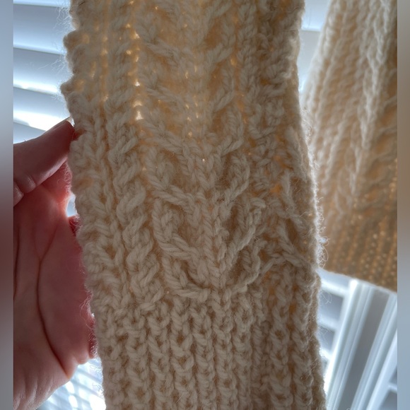 Aran 100% Pure Irish Wool Hand Knit Fisherman Cable Cardigan - Picture 6 of 6